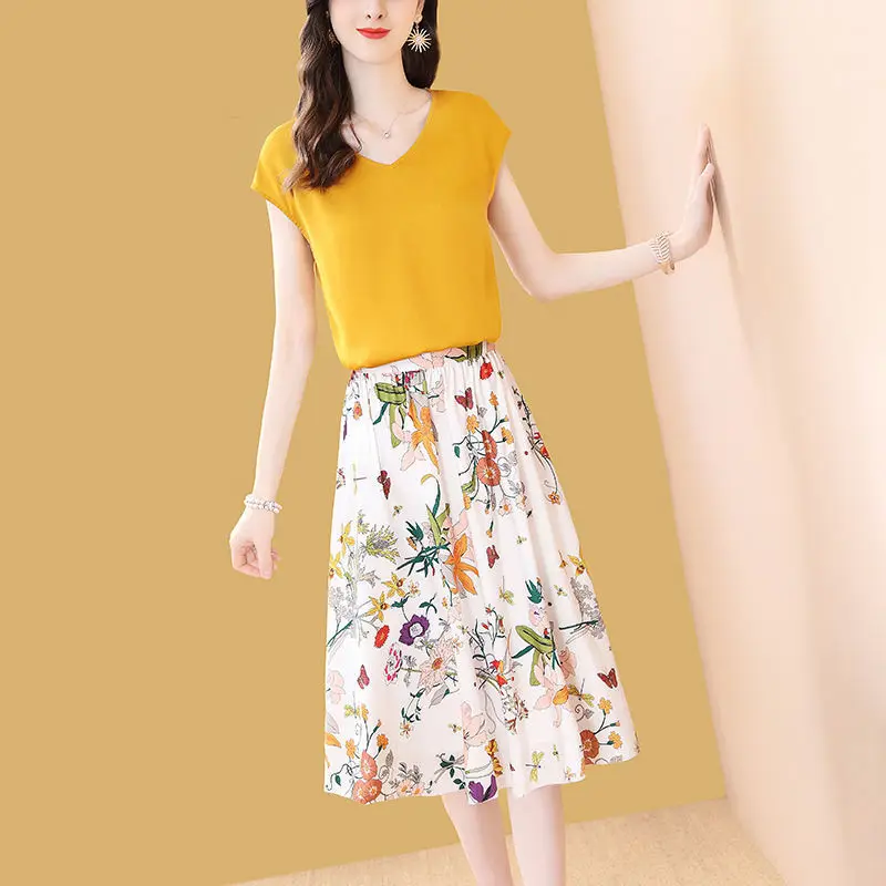 Retro Elegant 2 Piece Dress Set Women T-shirt Top + A-Line Floral Skirts Suit Two Piece Sets Office Lady Clothing Summer New2022