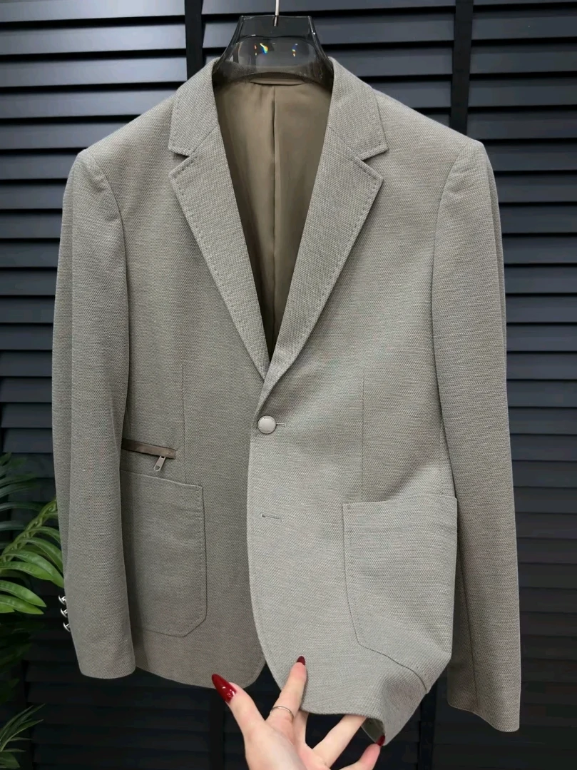 

Spring New Men's Casual Fashionable Versatile Business Comfortable European Style Handsome Suit Jacket Standard Fit Long Sleeve