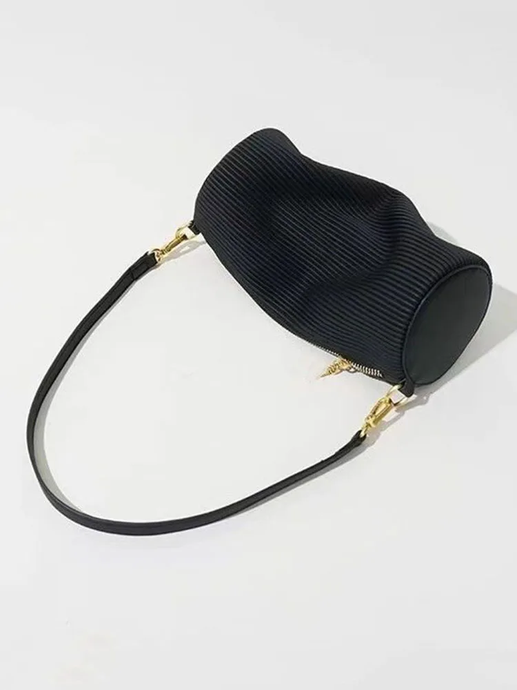 Black Shoulder Bags for Women Temperament PU Leather Soft Underarm Bag Ladies Korean All-match Texture Barrel-shaped Handbags