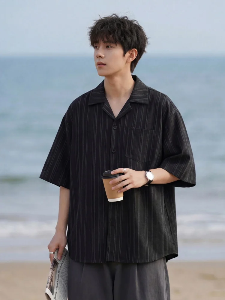 

Retro Contrast-Striped Short-Sleeved Shirt for Men Summer Cuban Collar Shirt Draped-Effect Top Outerwear