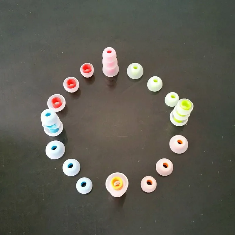 سماعات أذن سيليكون عالمية لسماعات الأذن ، بديلة ناعمة ، عالية الجودة ، ودادات IEM ، مناسبة لـ-من من من من من من-من-من ، 3 أزواج ، S ، M ، L