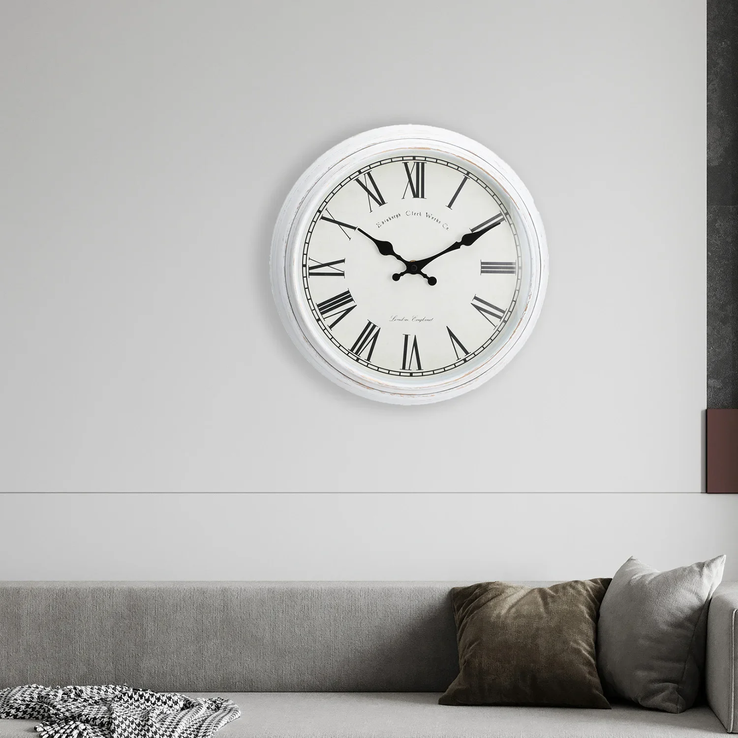 New European Retro Living Room Mute Wall Clock 11 Inch Nostalgic Clock Fashion Creative Hanging Watch Quartz Clock Watch
