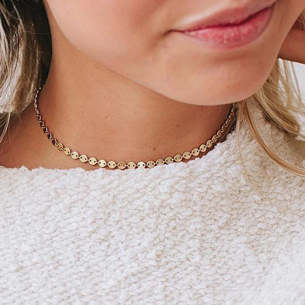 Elegant Engraved Stainless Steel Pendant Dazzling Gilded Circular Slim Plate Currency Link Collar Luxurious Gift for Ladies