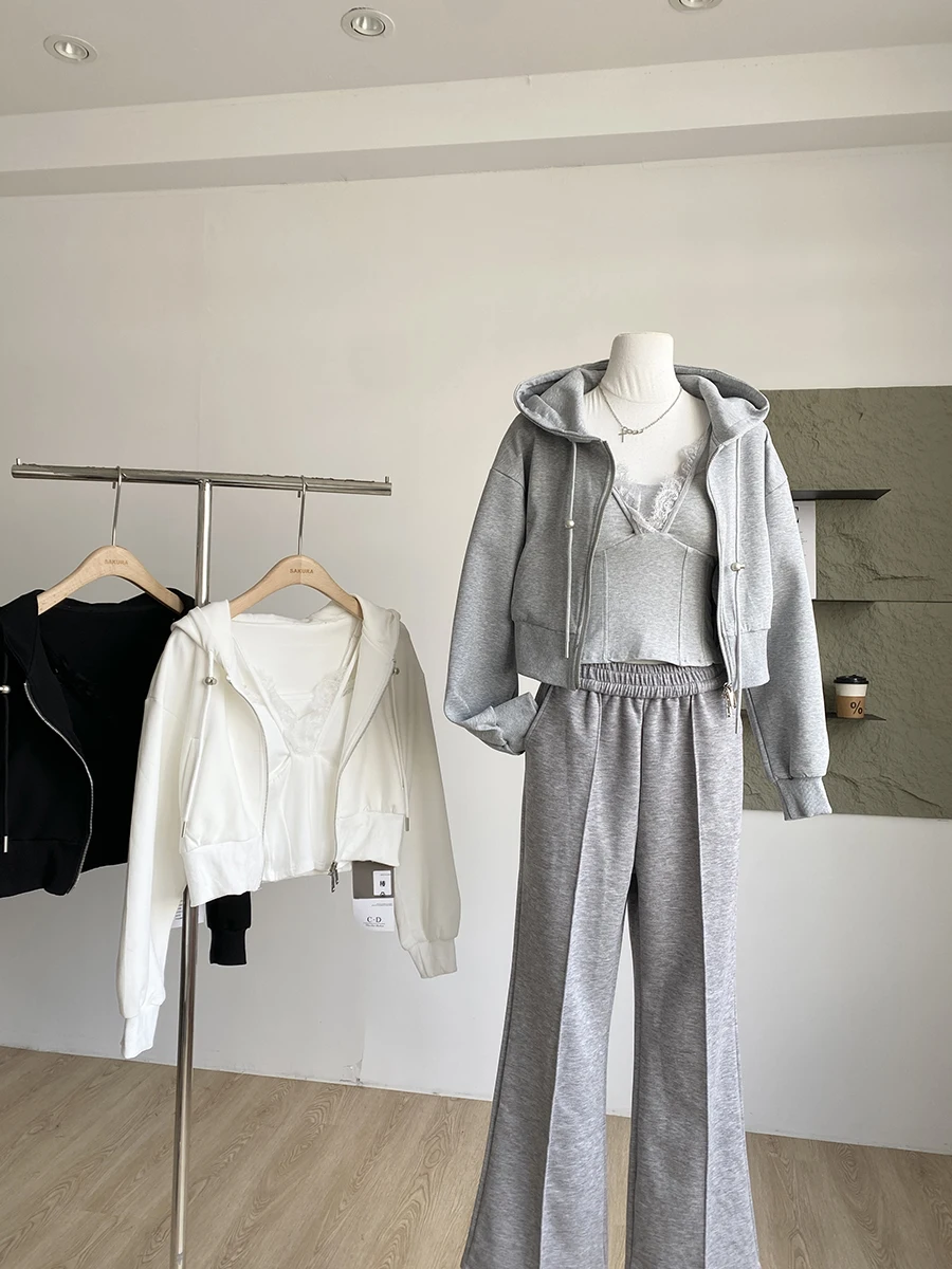 

Elegant Lace Splice Crop Top And Hoodie Set Slimming Fashionable Commute Style Women's Autumn Collection Two-Piece Suit