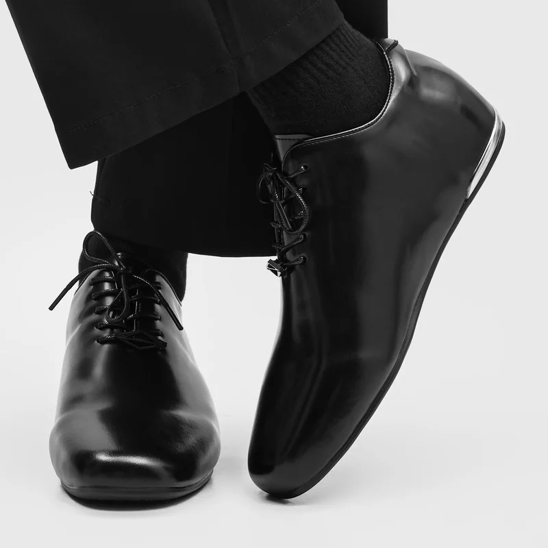 

French Style Light Luxury Retro Men Oxford Shoes with A Luxurious Simple Fashionable Office Commuting Temperament Versatile Shoe