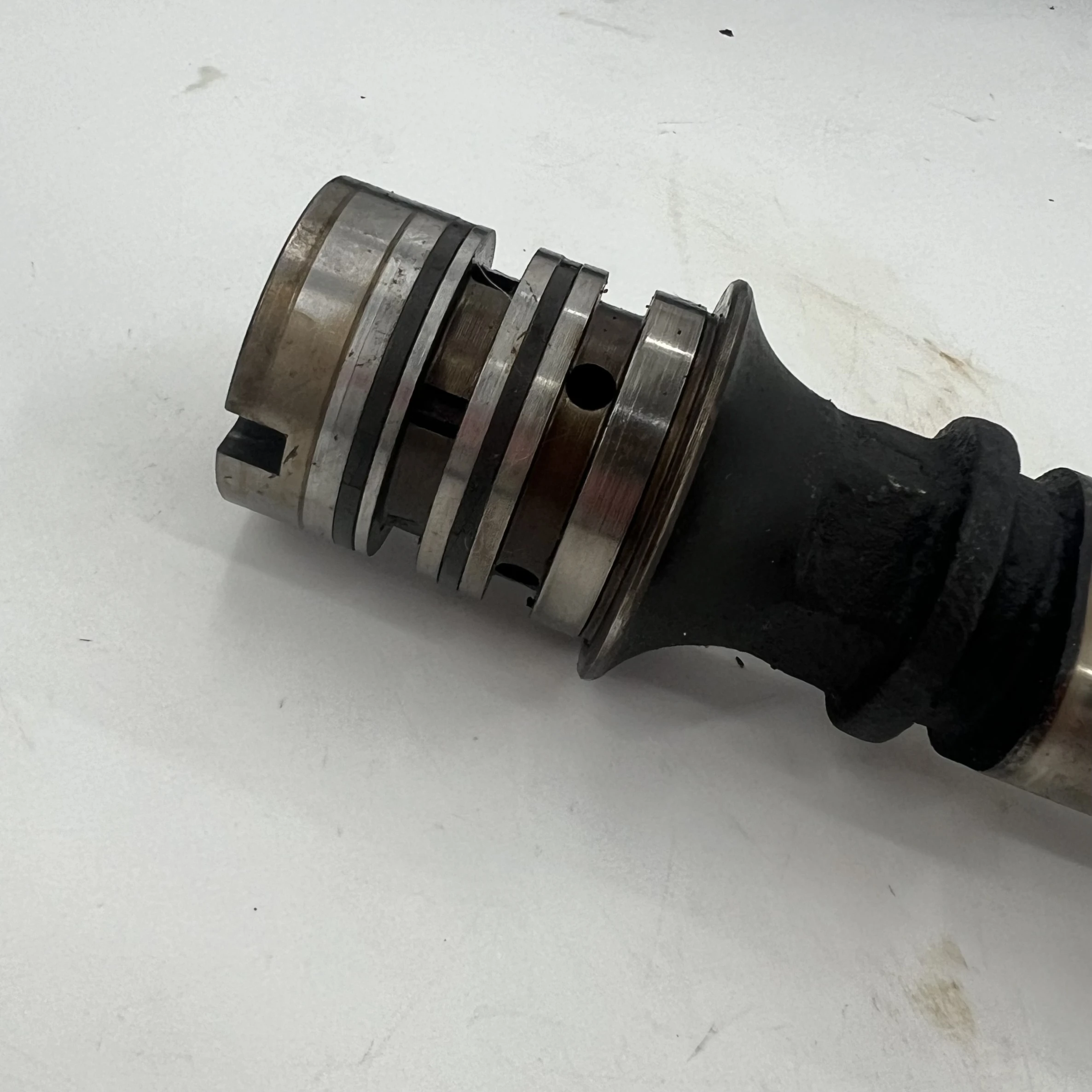 Customized New Camshafts For Regal LE5 LTD 12611996 12604896 Engine Timing Exhaust And Intake Camshafts (Captiva)