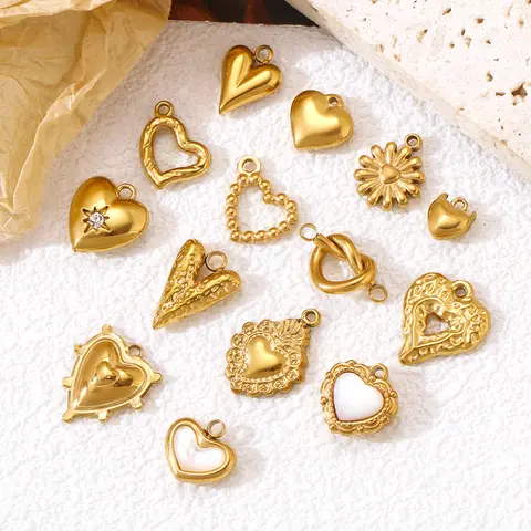 Lote de 3 unidades de dijes con tema de corazón pequeño de acero inoxidable, colgante de corazón bonito, pendiente DIY, pulsera, fabricación de joyas de boda para el Día de San Valentín