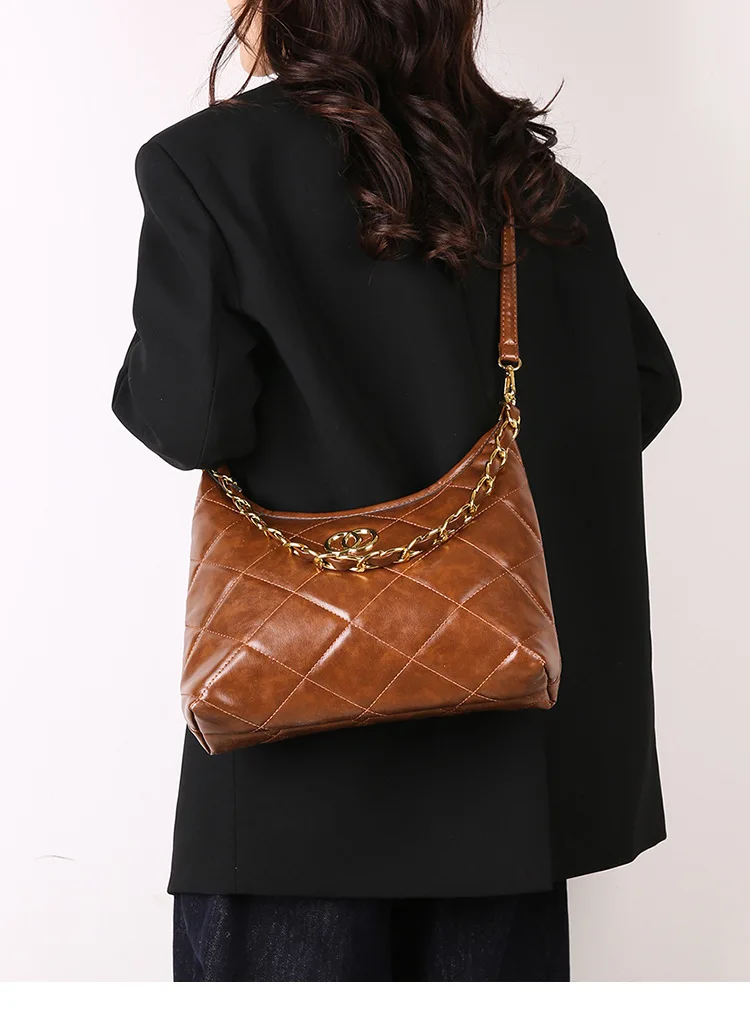 

2025 Chain-Integrated Underarm Bag, Multi-Way Convertible Shoulder & Crossbody Purse for Women, Spacious Day to Night Tote