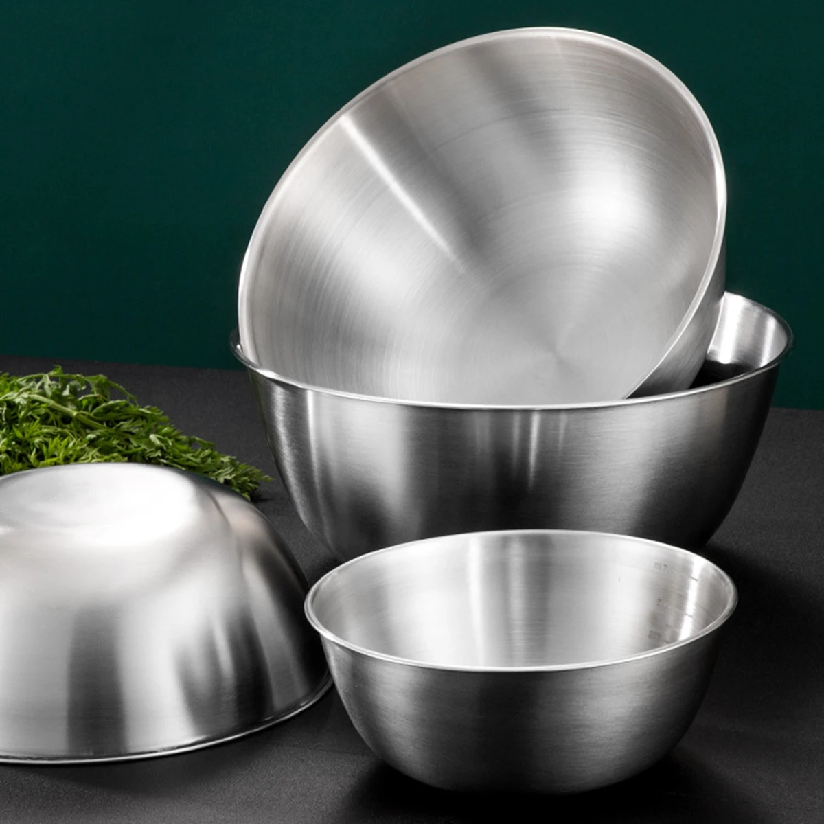 4Pcs 304 Stainless Steel Bowls Nesting Whisking Salad Bowls Set with Scale Mixing Bowls For Cooking Baking Storage Tableware