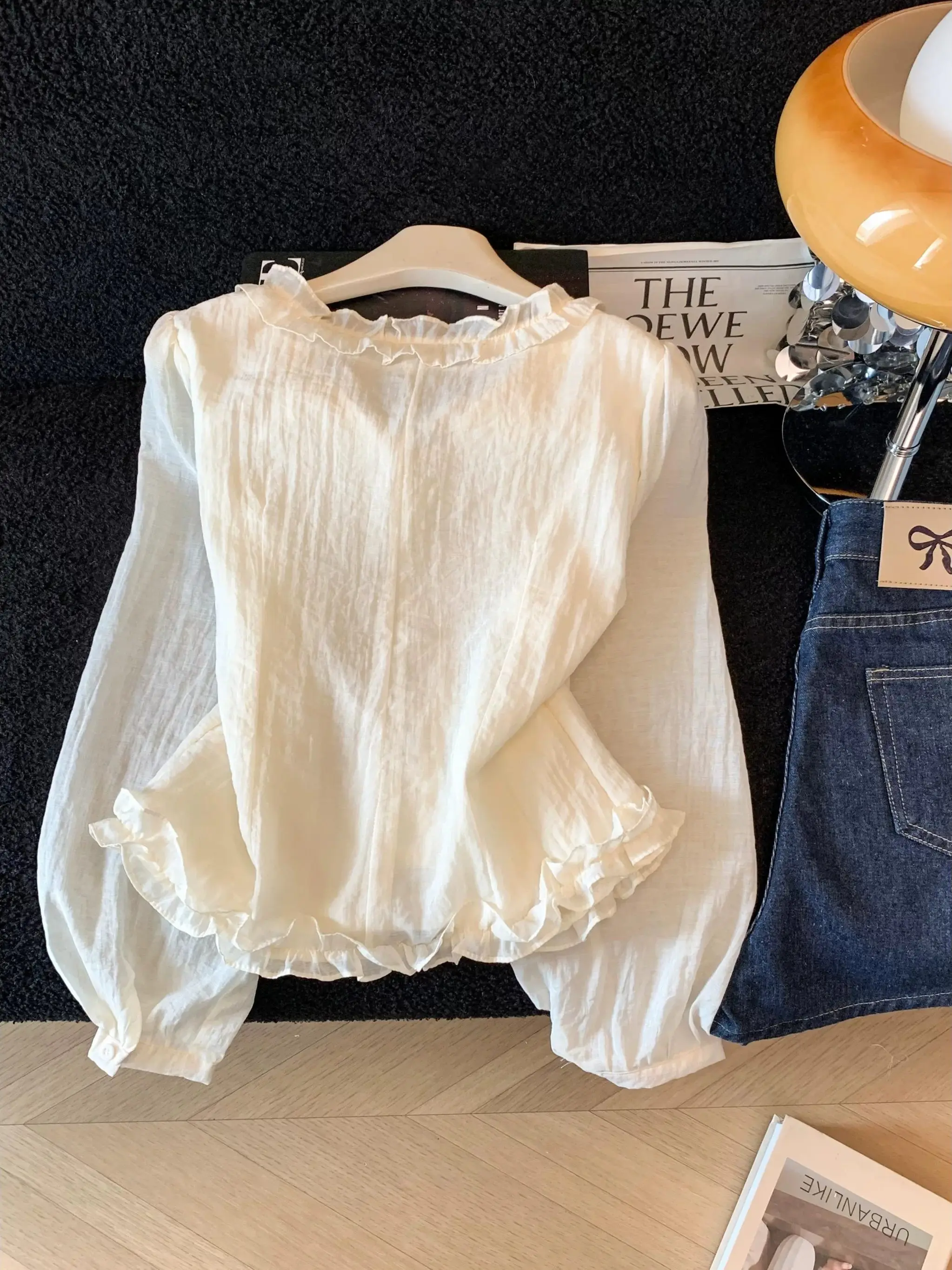 

Unique Lace Embroidery V-neck Shirt Women Summer Beautiful Trendy Long Sleeve Bubble Sleeve Gentle Style Fashionable Blouse