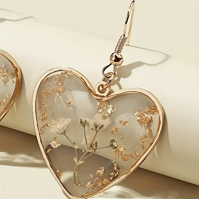 Fashionable Dry Flower Heart Earrings Transparent Resin Ear Drops Women's Holiday Party Gifts Jewelry Accessories