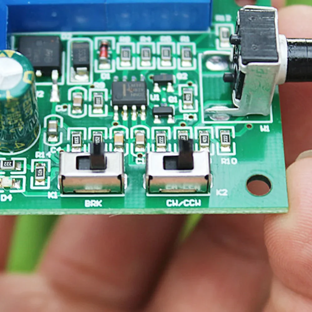 Brushless Motor Driver Speed Controller Board PWM DC 8V-24V Brushless Motor Speed Controller 18KHZ CW CCW Switch for With Driver