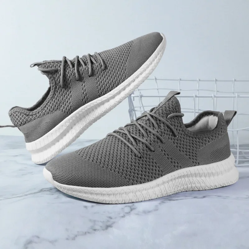 Fujeak Hot Sales Men Sneakers Mesh Casual Shoes Plus Size Vulcanize Shoe Walking Sneakers Black Men Running Tenis Masculino