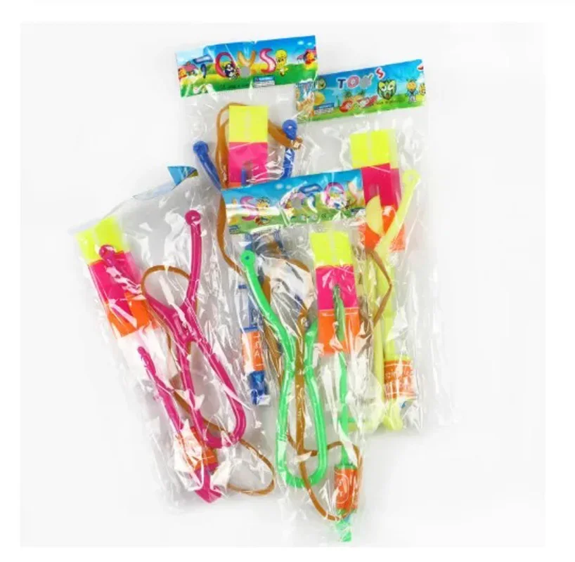 5/10 pezzi divertente fionda luminosa freccia volante LED illumina lampeggiante libellula bagliore per bambini giocattoli da festa regalo per illuminare il cielo