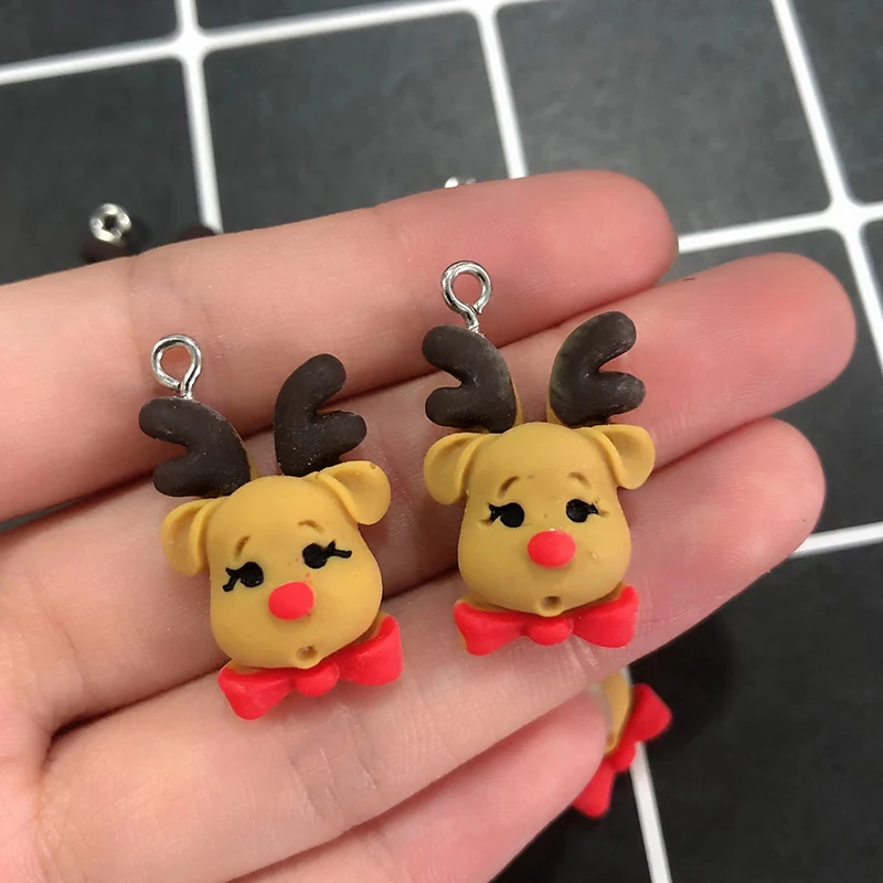 10pcs/pack Cute Christmas Elk Resin Charms Kawaii Xmas Jewelry Make DIY Cartoon Earring Necklace Keychain Pendant Accessory D171