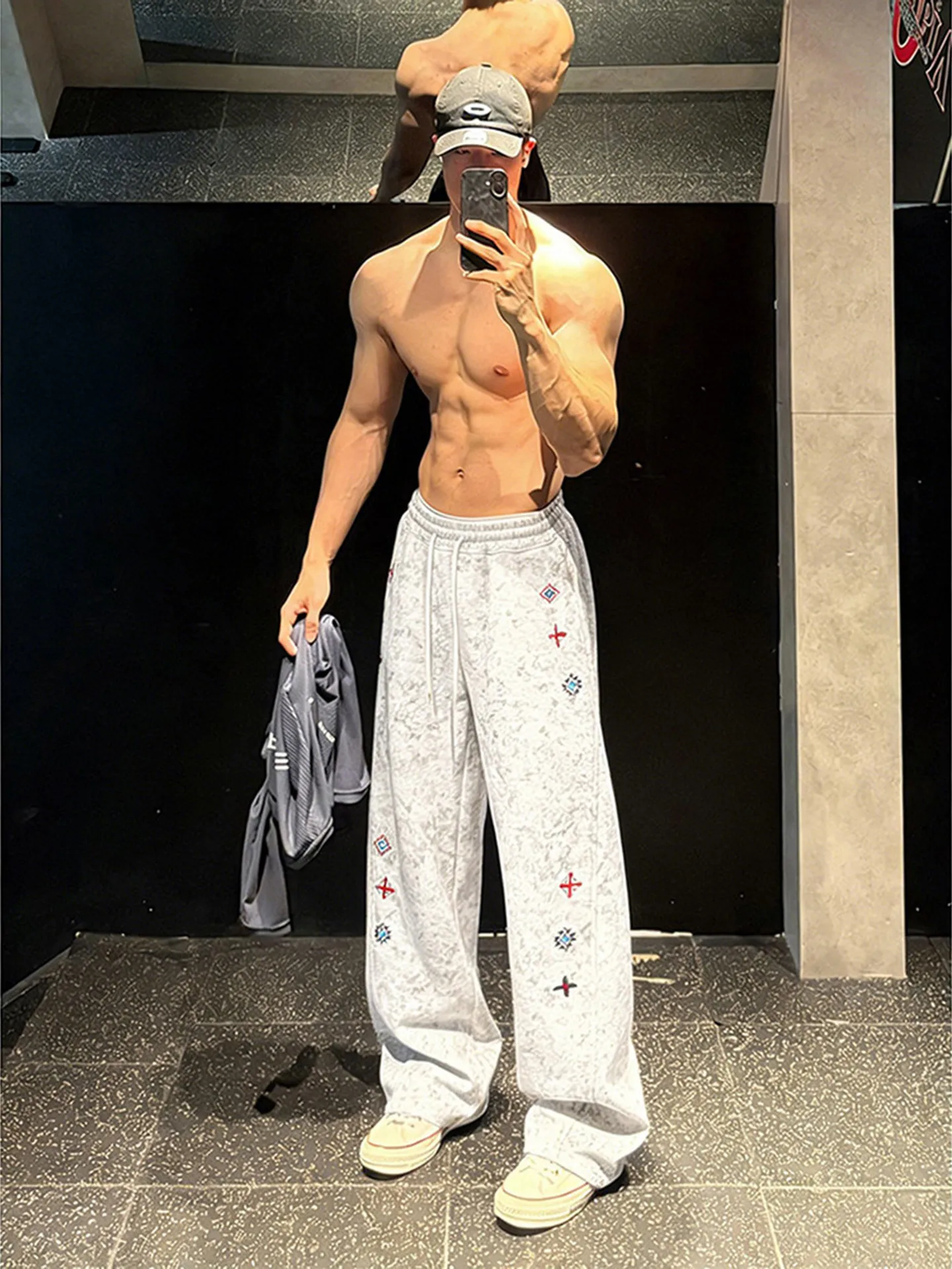 

Мужские зимние спортивные брюки с флисовой подкладкой, тай-дай, свободного кроя, прямые, с высокой талией, в стиле стритстайл, с геометрическим принтом