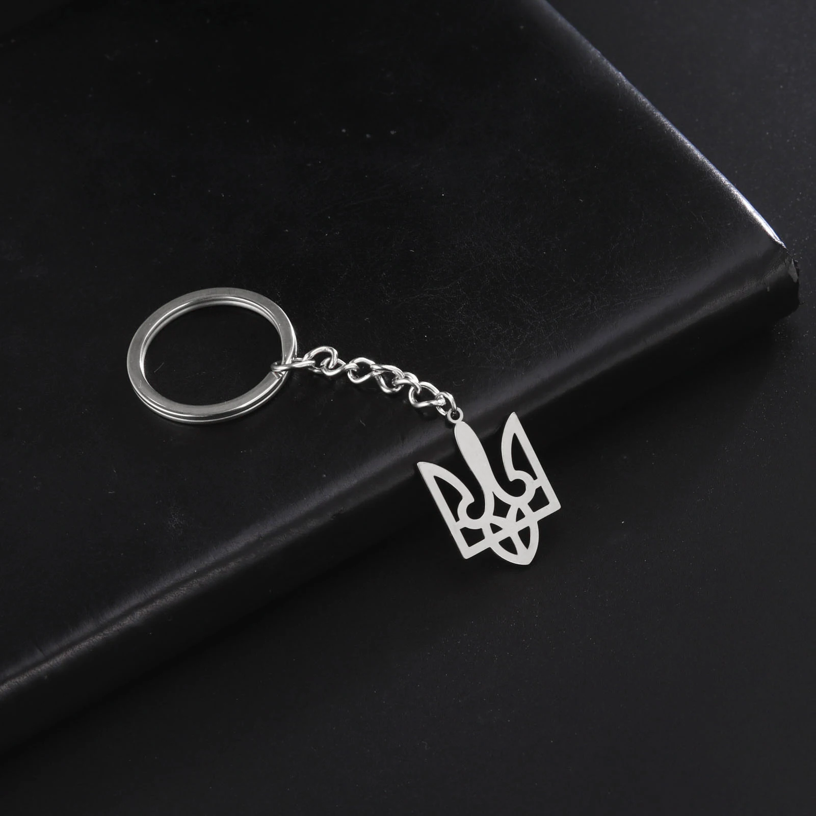 Dreamtimes New Ukraine National Logo Keychain Women\'s Men\'s Stainless Steel Pendant Accessories Jewelry Gift
