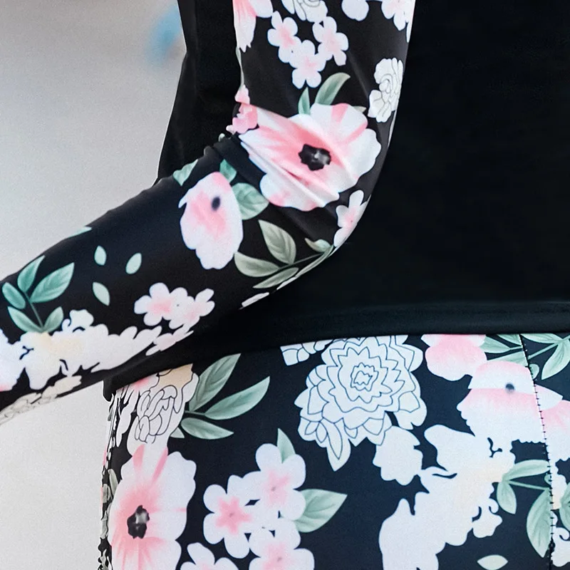 Women's Swimsuits Long Sleeves Tankini Set Female Swimwear 2022 New Sports Pool Beachwear Two-Piece Bathing Suits With Shorts