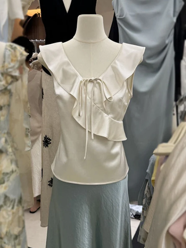 

Summer 2025 Women's Versatile Waist-Cinching Sleeveless Patchwork Ruffle Top Commute Style Korean Version Slim Fit Polyester