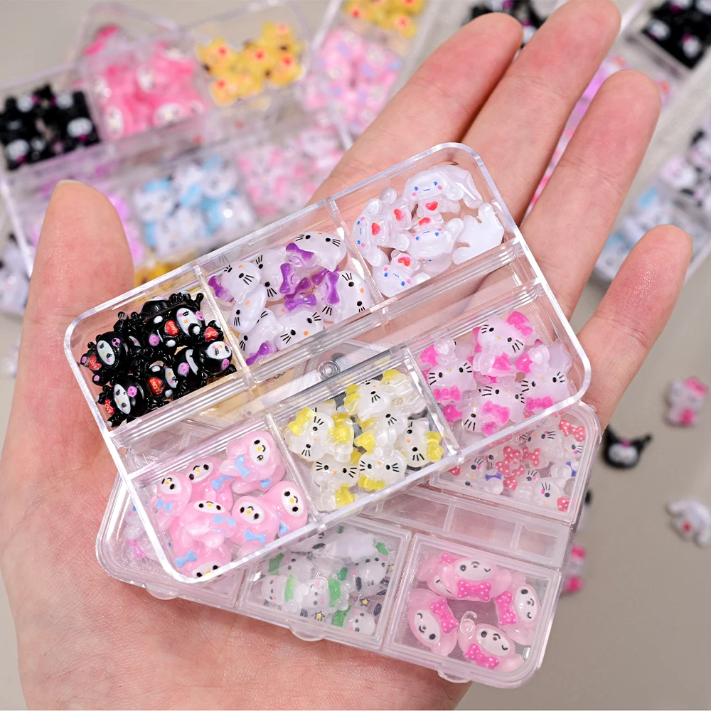 48 pçs 6 grades misturadas kuromi/hellokitty/melody encantos da arte do prego kawaii resina flatback kt decoração do prego diy personagem dos desenhos animados jóia do prego