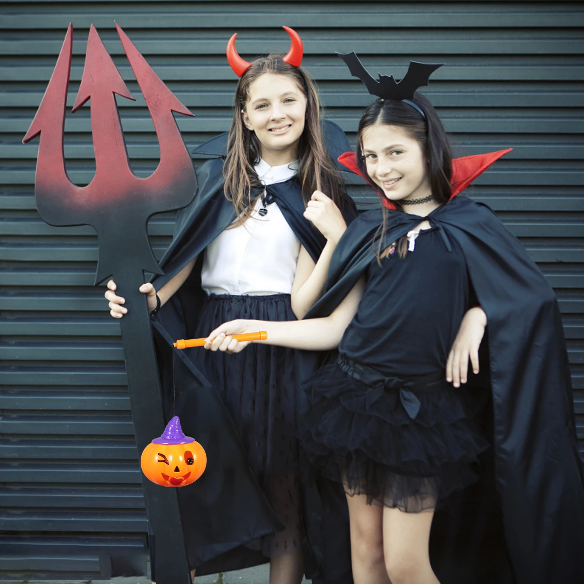 

LED Pumpkin Halloween Decor Cartoon Lantern Glowing Light Portable Cartoon Home Party Small Night Light Holiday