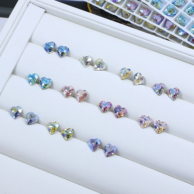 Heart Shape Crystal Rhinestone Effect, Color Glitter, Pointback Stone Garment, Fancy Stone for Nail Art, DIY Clothes, Bags,