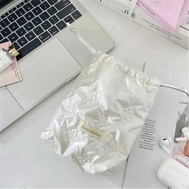 Sweet Glossy PU Leather Drawstring Cosmetic Bags Solid Color Love Heart Bow Pattern Organizer Lightweight Travel Makeup Case
