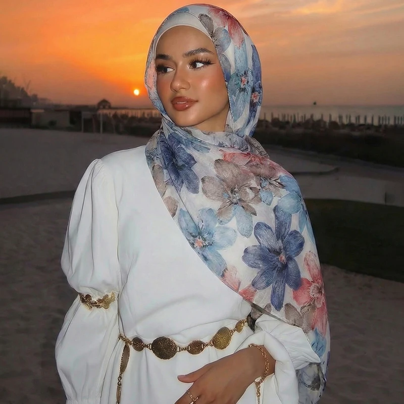 

2026 New Arrival Muslim Cotton Hijabs for Women Floral Print Bandana Shawls Summer Beach Sun Protection Headscarf Foulard