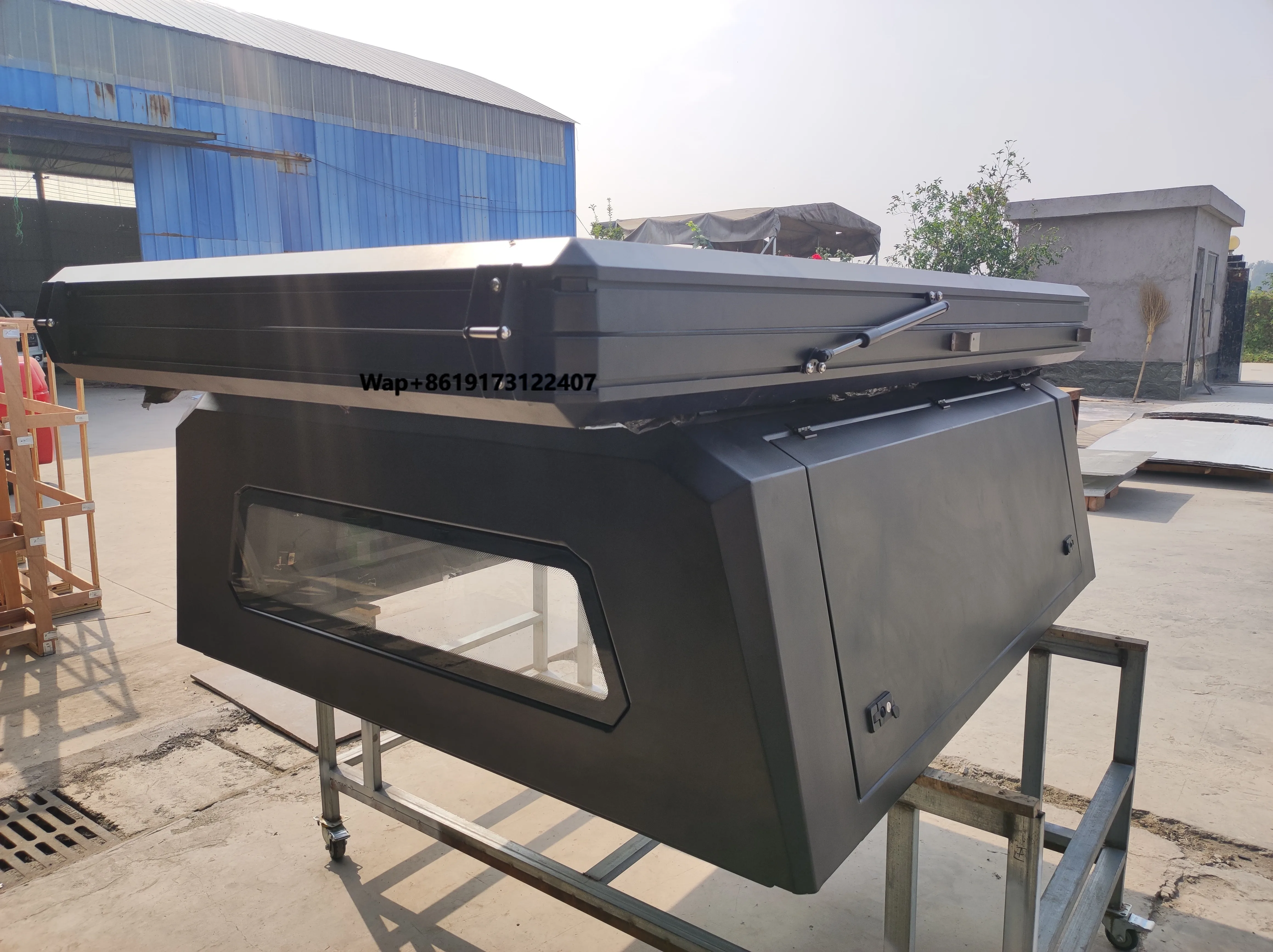 

Aluminum Shell Car Roof Top Camping Tent with Skylight Folding Rooftop Tent