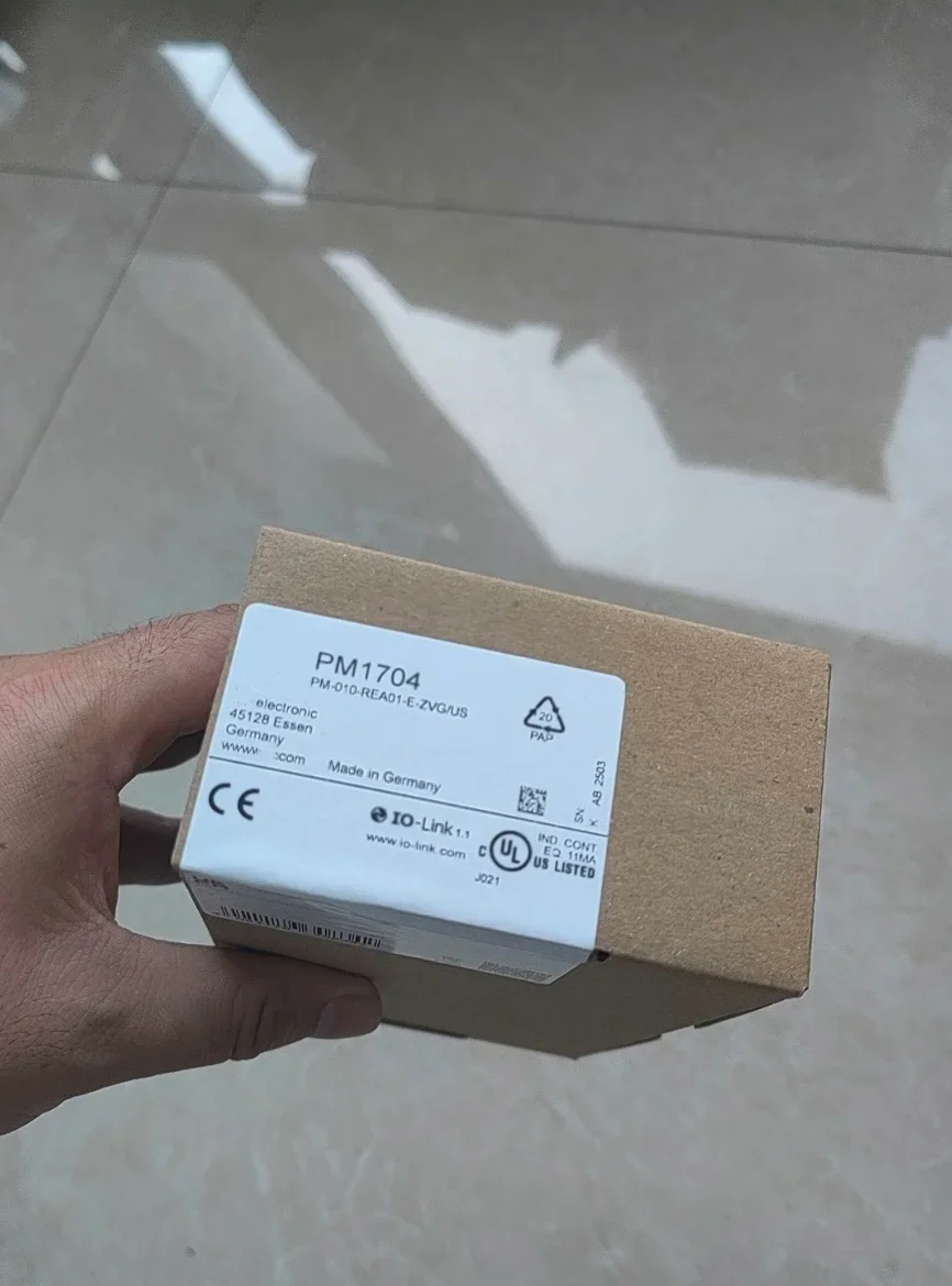 

Совершенно новый и оригинальный PM1704