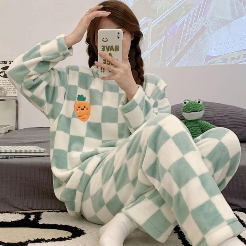 Thickened Warm Flannel Plus Size Ladies Pajamas Set Long Sleeves Autumn Winter Sleepwear Women Cartoon Bear Plaid Home Wear