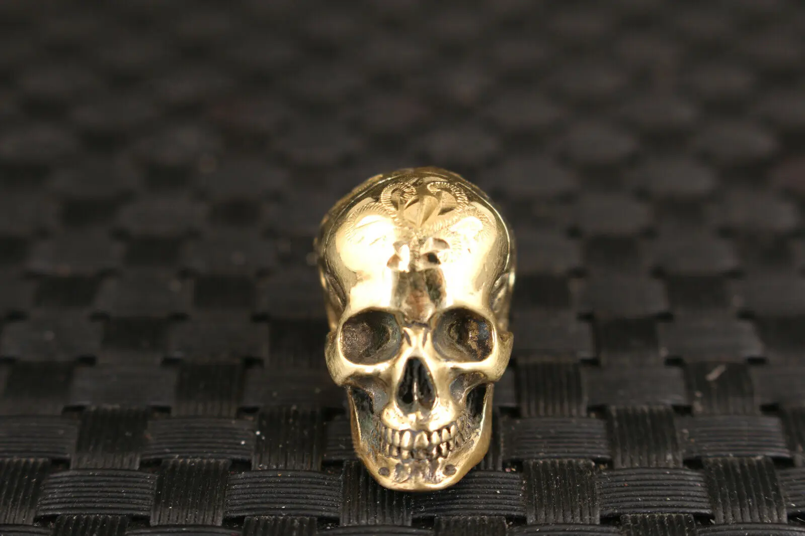 Rare asian chinese bronze handmade skull figure statue bead ornament netsuke art