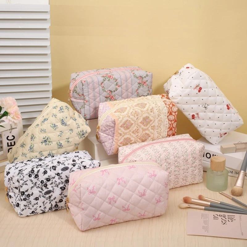 Floral Quilted Cosmetic Bag Women's Zipper Lipstick Makeup Brush Storage Bag Earphone Data Cable Wallet Student Pencil Bag Case