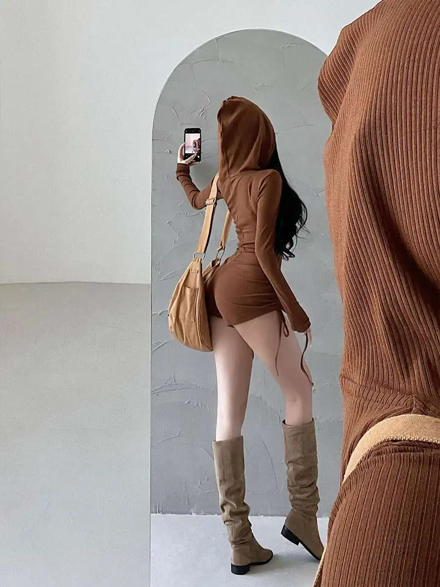 Ragazza con cappuccio piccante monopetto sottile a maniche lunghe con coulisse pieghe tuta pantaloncini moda dolce donna 2024 nuovo CRL7