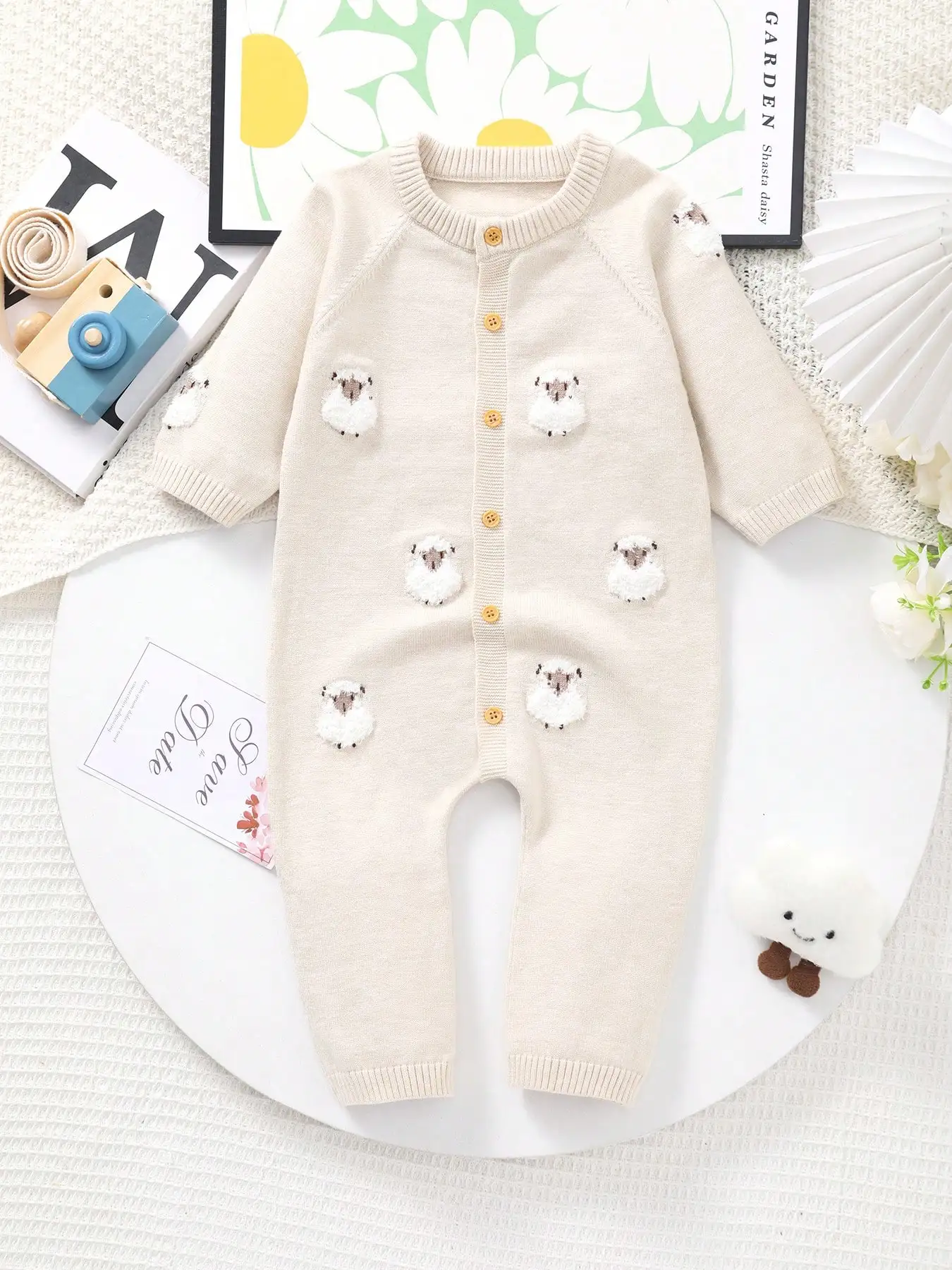 Cute and Sweet White Lamb Pattern Warm Long-Sleeved Long-Pants Knitted Sweater Jumpsuit Romper Cardigan Onesie for Baby Boys and Girls, Suitable for Autumn and Winter