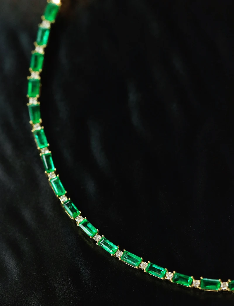 LUOWEND 100% 18K Yellow Gold Bracelet Elegant Shiny Diamond Natural Emerald Gemstone Bracelet for Women High Party Jewelry