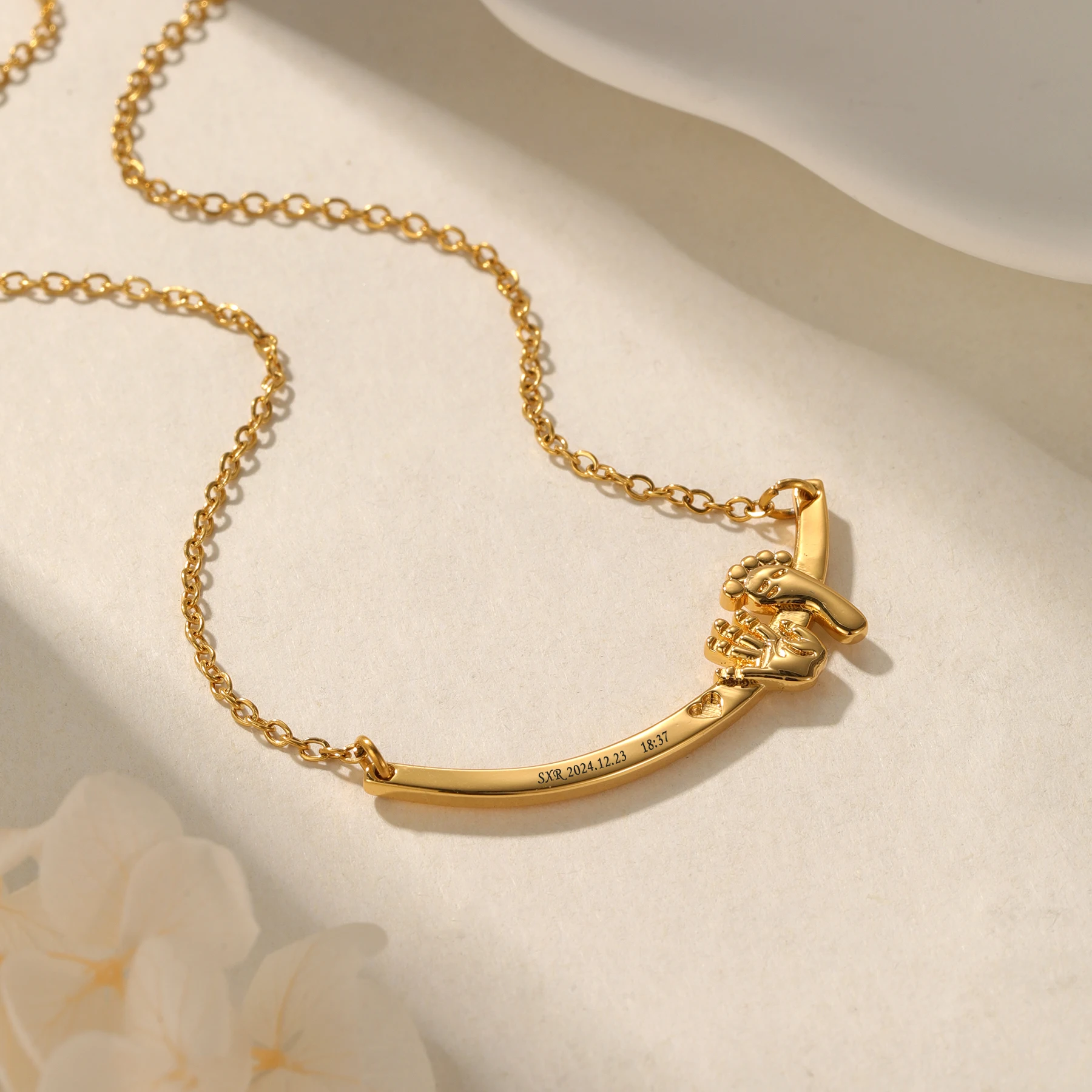 

Personalized Date Bar Necklace Custom Engraved Name Pendant Stainless Steel 18K Gold Plated Jewelry Best Holiday Gift for Women