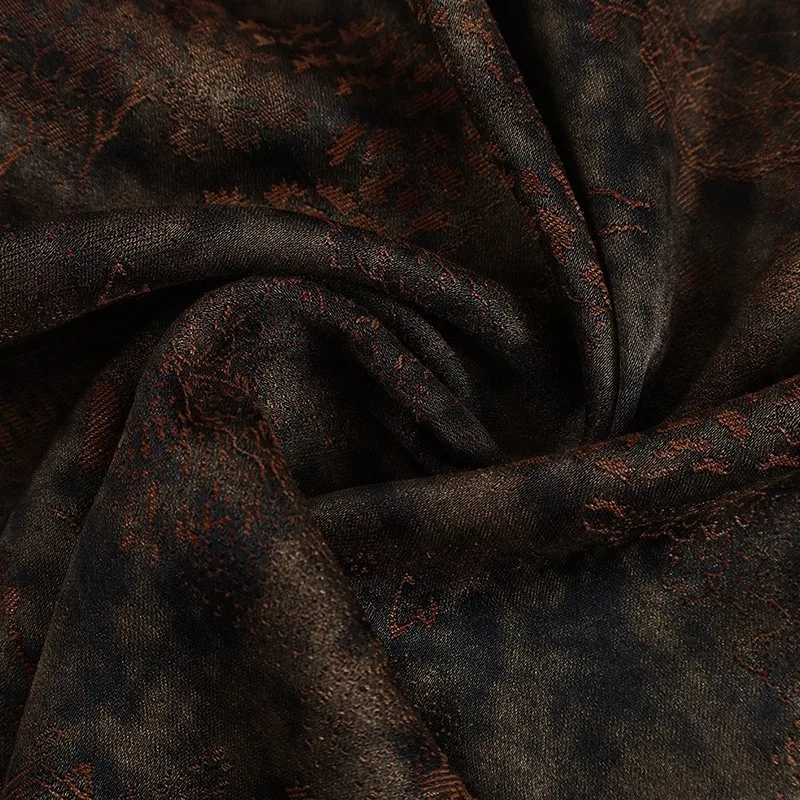 

Жаккардовая ткань Rayon Xiangyunsha с темным узором, многоцветная серия, высококачественная декоративная ткань для китайских ципао и ханьфу.