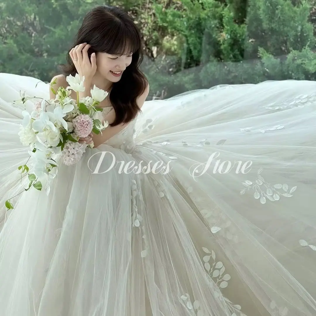 

MD Princess Strapless Applique Lace A-line Wedding Dresses Tulle Pleat Korea Photoshoot Bridal Gown Customized 2025 웨딩드레스