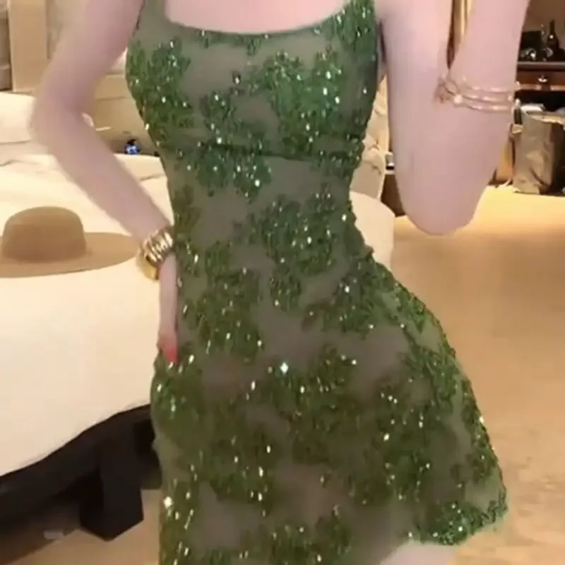 Robe moulante verte à sequins, sans manches, dos nu, coupe ajustée, mini-robe pour femmes