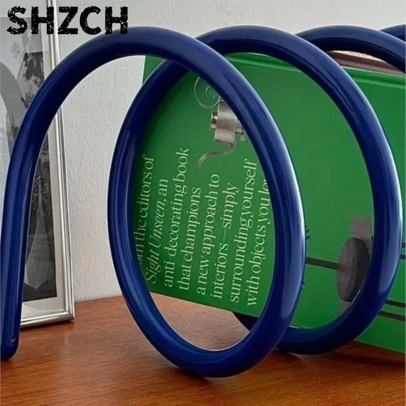 MOMO Dopamine Color Ins Iron Spring Bookshelf Personality Rotating Bookshelf Book Stand Storage Shelf Desktop Magazine