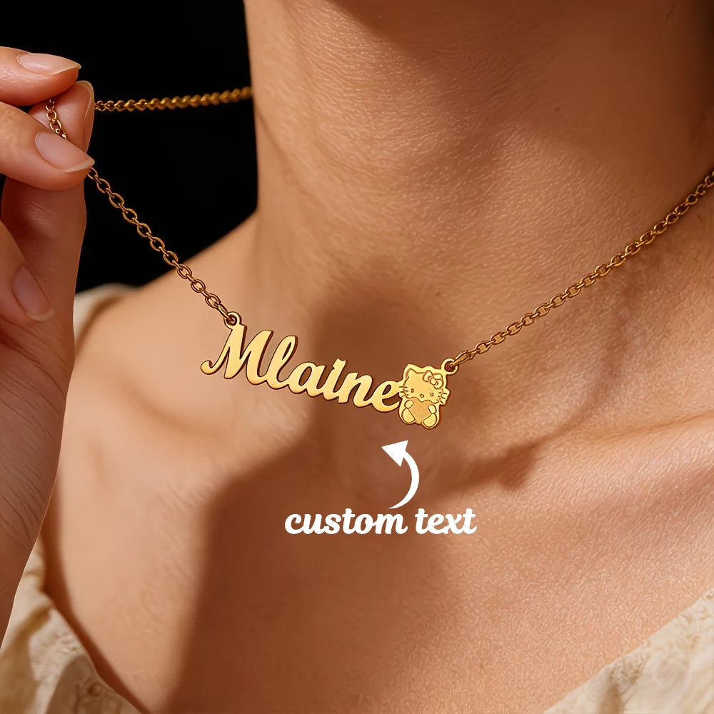 Mini collier Hello Kitty sculpté mignon avec nom personnalisé, bijoux Sanrio pour femmes et filles, cadeau personnalisé en acier inoxydable pour anniversaire