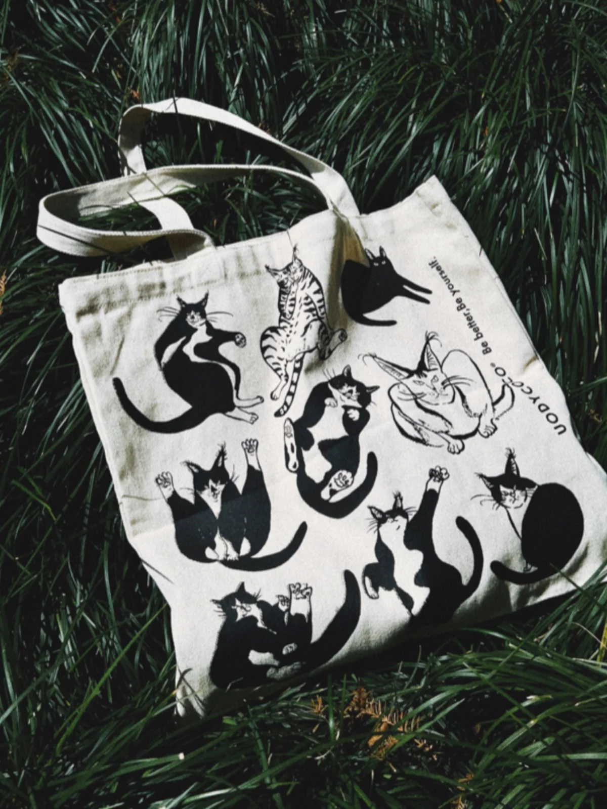 Large Capacity Canvas Bag with Inner Pocket And Cow  Pattern Pure Cotton Single Shoulder Bag Eco-friendly Fashionable Tote...