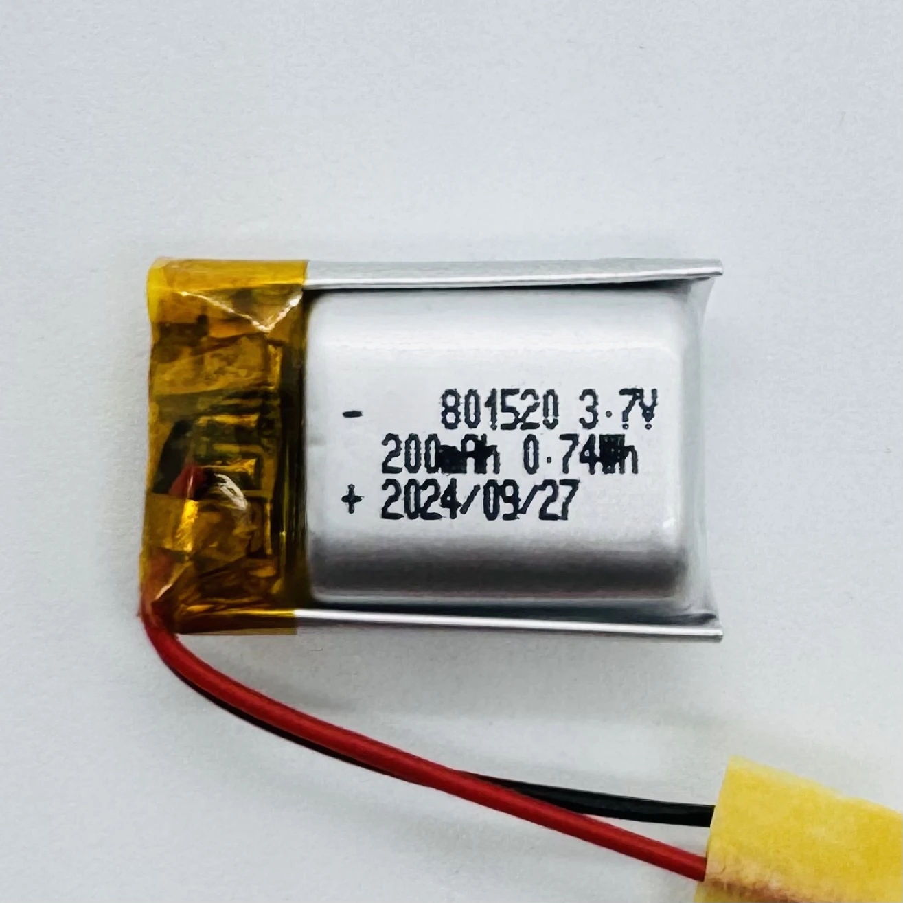 801520 3.7v 200mAh Polymer Lithium Battery Suitable for Children's Electric Toys Bluetooth Earphone Battery GPS Charging Battery