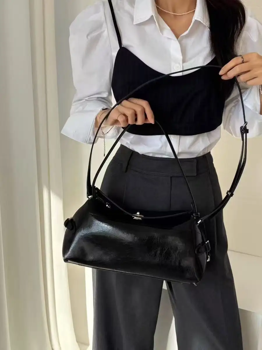 

2025 New Messenger Bag Niche Design High Quality Shoulder Bag Genuine Leather Fashion Simple Handbags Commuter Crossbody Bags
