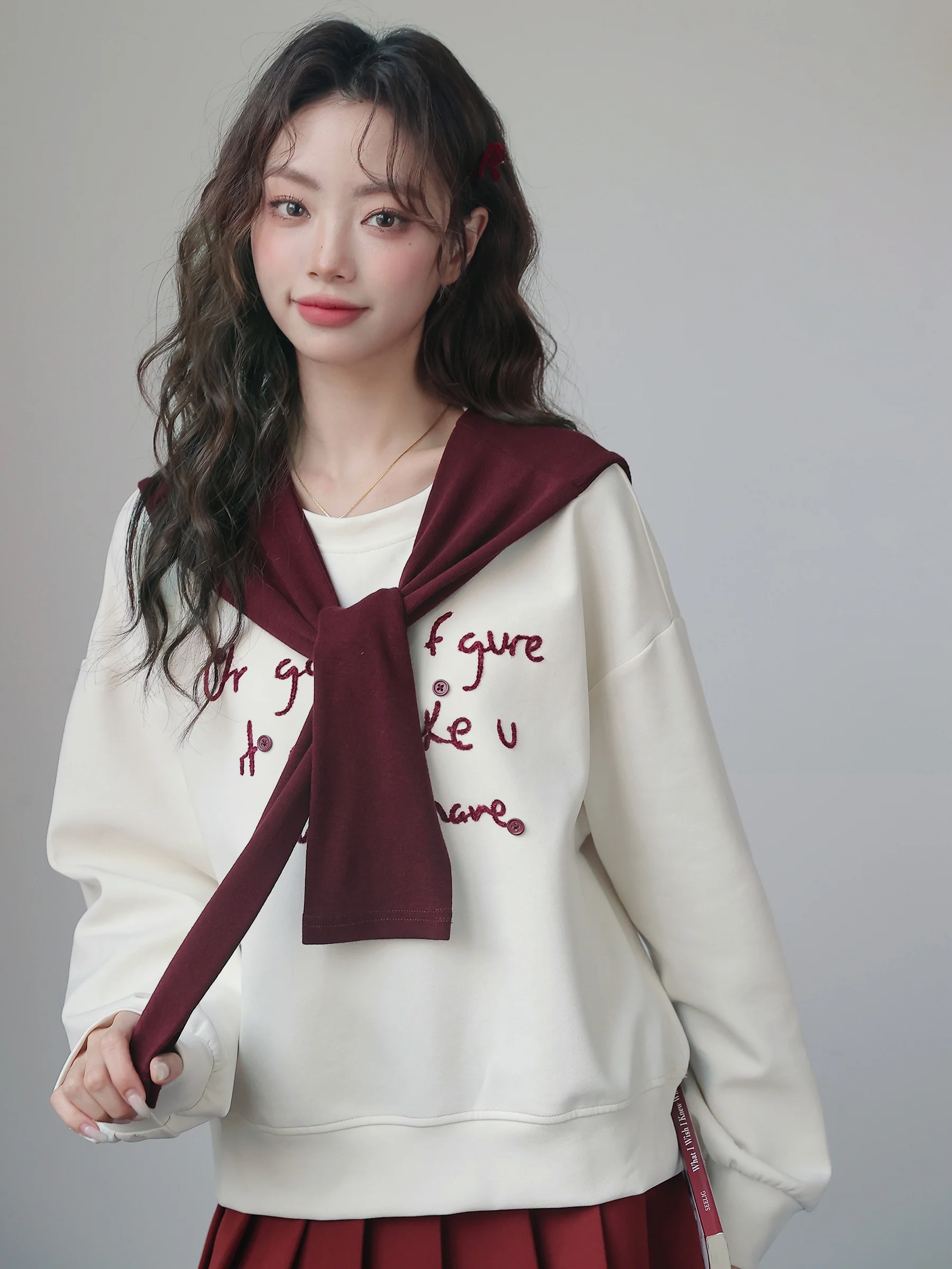 

Женская толстовка Lingjiu с круглым вырезом и вышивкой, свободного кроя, осенне-зимняя, из смесового хлопка и полиэстера