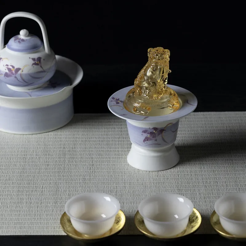 Purple Hand Painted Ceramic Incense Burner Lion Shape Aromatherapy Stove for Agarwood Plate Household Ancient Glass Decor