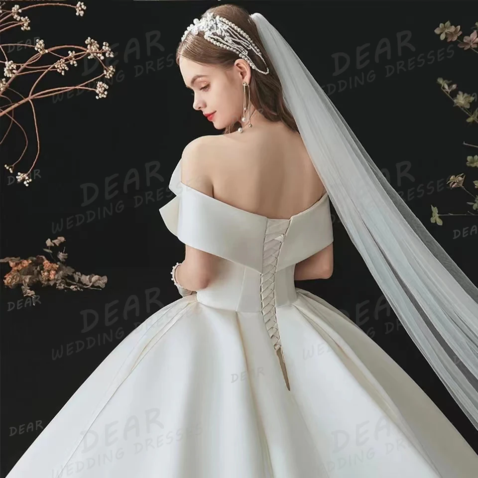 Nowoczesne plisowane satynowe suknie ślubne damskie linia seksowne suknie ślubne z odsłoniętymi ramionami Backless zasznurować eleganckie Vestidos dostosowane