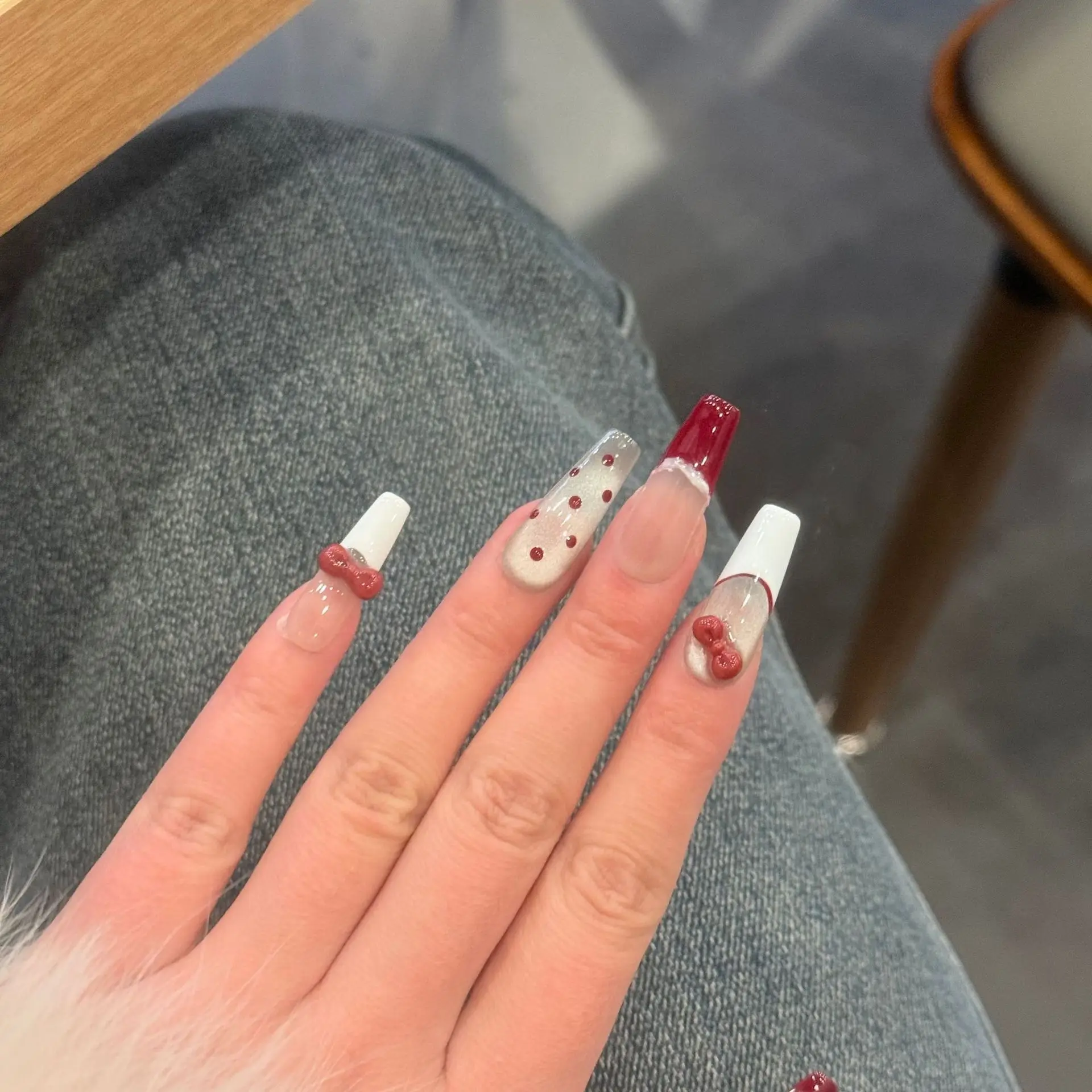 Imprensa artesanal em unhas 10 pçs olho de gato longo caixão unhas falsas vermelho branco ponta francesa wearable y2k ballet unhas falsas 3d arco decoração