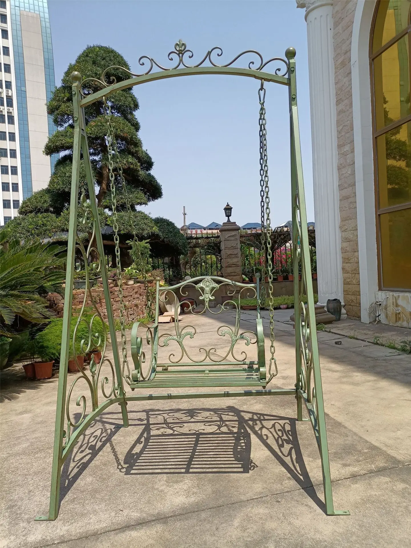 

Popular American retro wrought iron outdoor single swing courtyard garden chair indoor balcony hanging chair